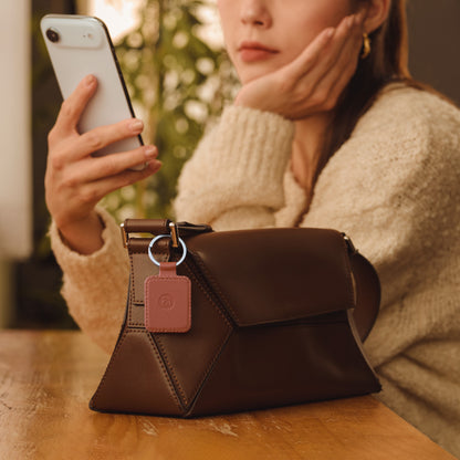 AVISTAR C01 - Tarjeta rastreadora inteligente (versión llavero)