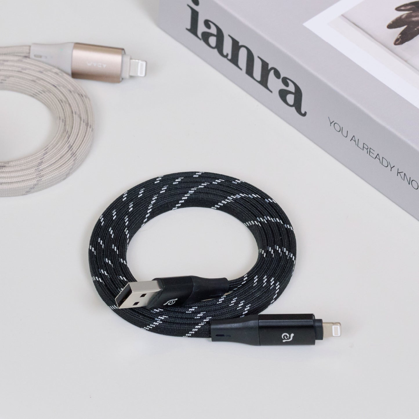 PeAk MF401 - Cable magnético plano de carga 4 en 1 de 60W
