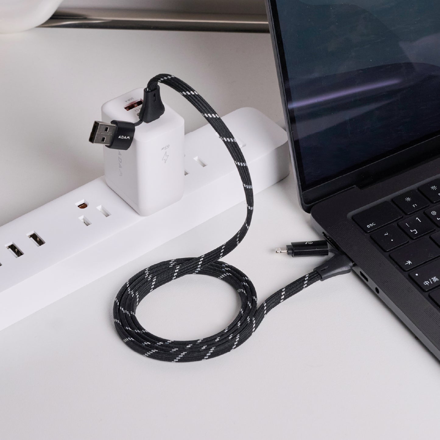 PeAk MF401 - Cable magnético plano de carga 4 en 1 de 60W